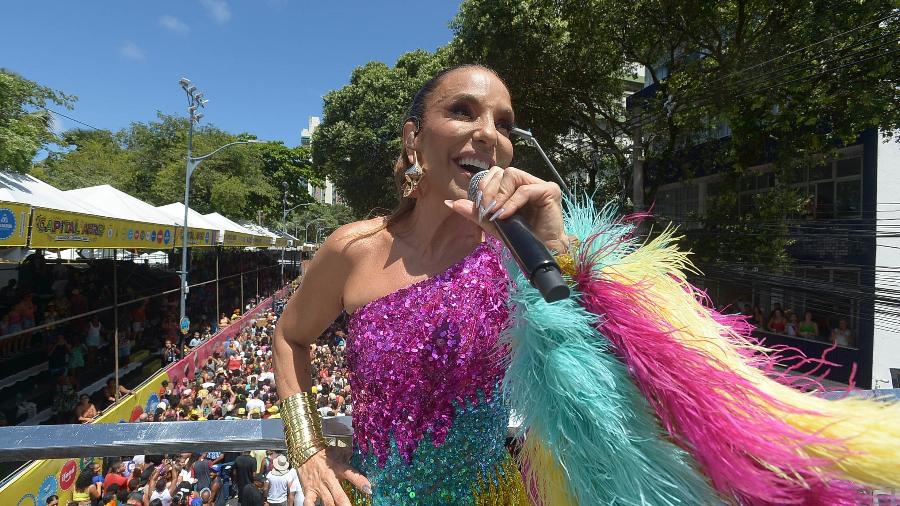 Desistir não existe no meu dicionário diz Ivete Sangalo após falar